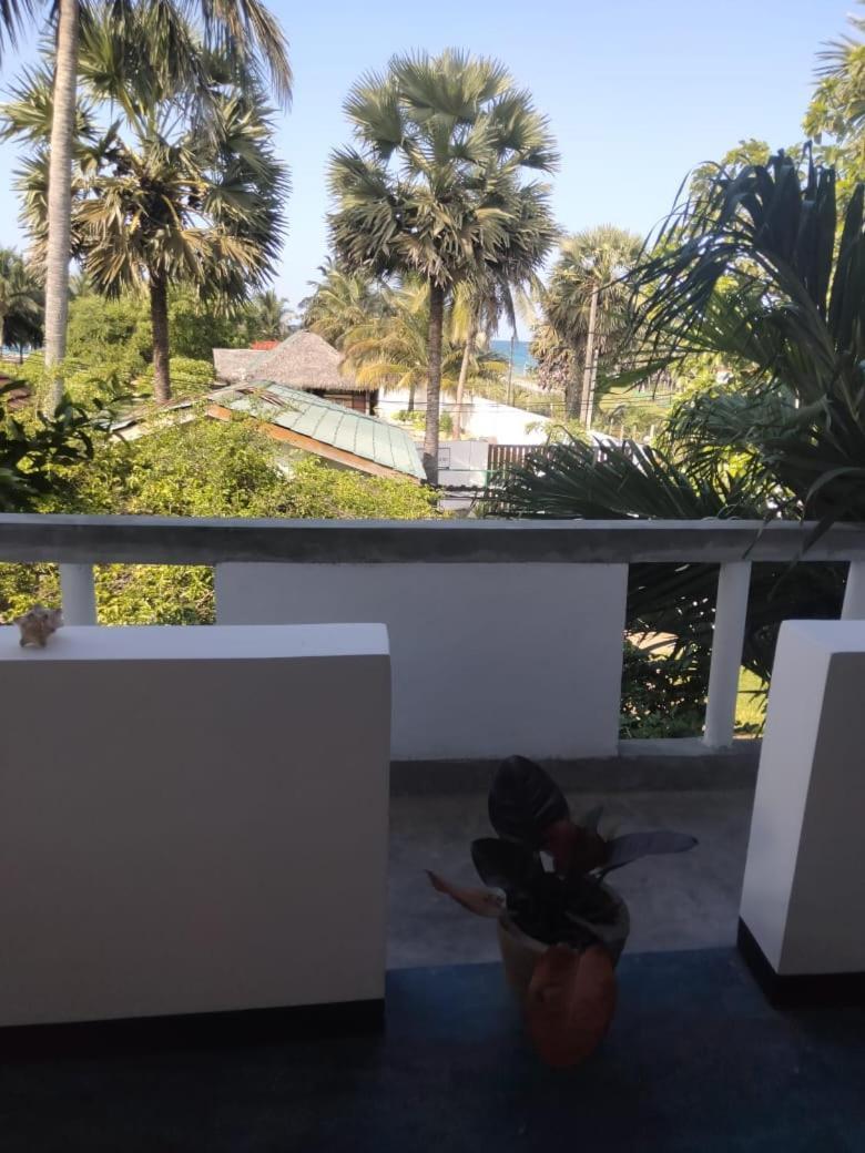 Bella Nilaveli Beach Room photo