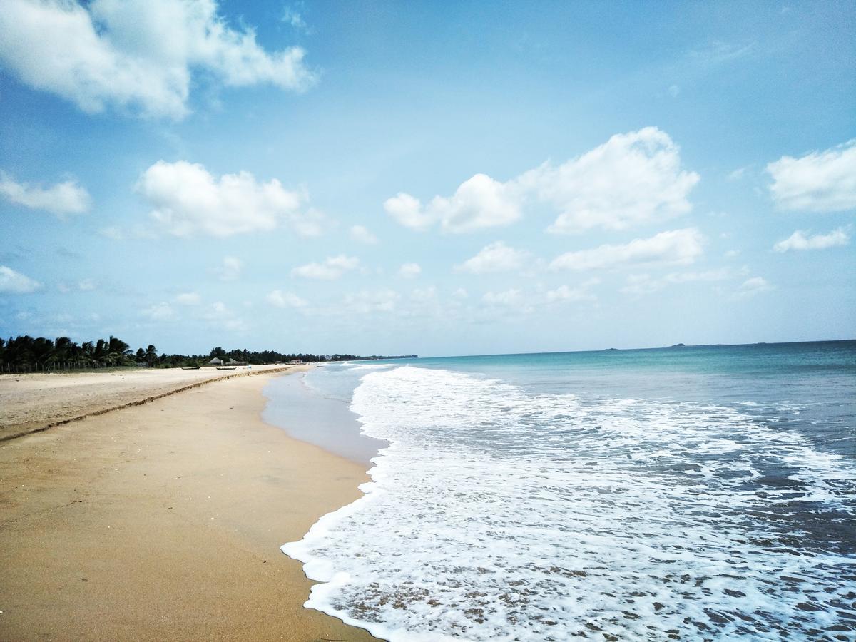 Bella Nilaveli Beach Exterior photo